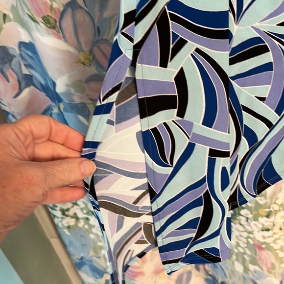 Set of 2 Susan Graver tunic tops. Size 1X - Picture 3 of 8